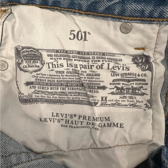 Levi’s 501 Ripped Jeans - Picture 4 of 8
